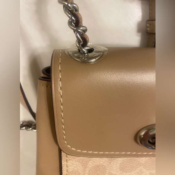 NWOT Coach Parker Convertible Backpack Crossbody Bag 16 Signature Canvas Beige - Picture 9 of 16